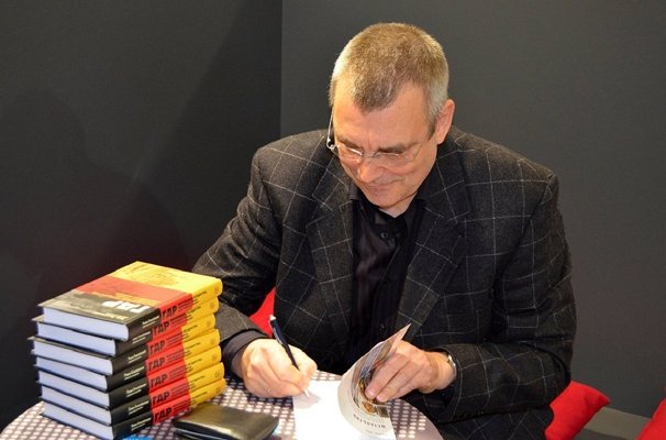 Автор книги "Остальгия: опыт восточных немцев после объединения Германии" Томас Абэ на книжной ярмарке Non/fiction.