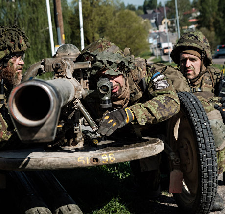 Военнослужащие вооруженных сил Эстонии во время учений НАТО