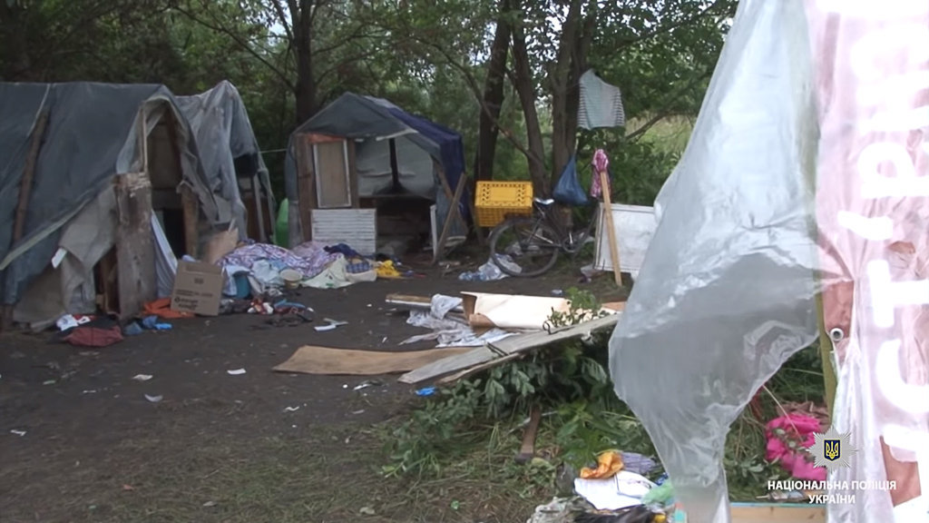 Цыганское поселение под Львовом после нападения 23 июня 2018. Фото с места событий 