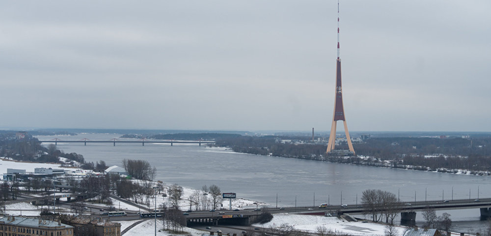 Вид на Телевизионную башню Риги