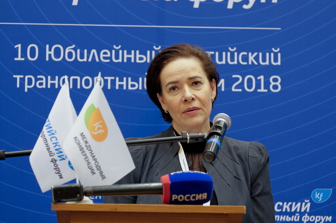 Министр развития инфраструктуры Калининградской области Елена Дятлова
