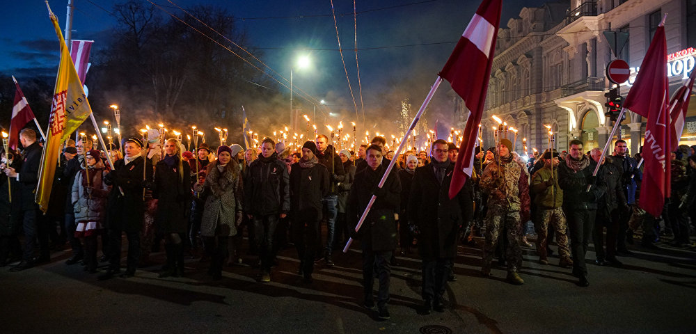 Факельное шествие 18 ноября в Риге