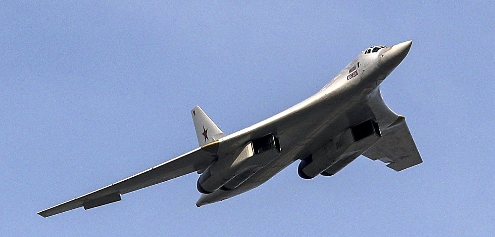 Стратегический бомбардировщик Ту-160.
