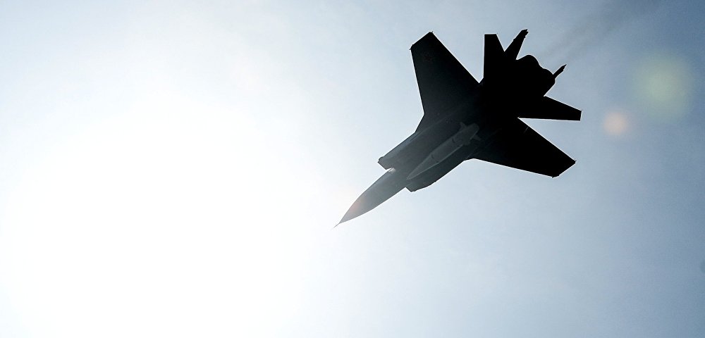 Многоцелевые истребители МиГ-31 с гиперзвуковыми ракетами "Кинжал", архивное фото Многоцелевые истребители МиГ-31 с гиперзвуковыми ракетами "Кинжал", архивное фото