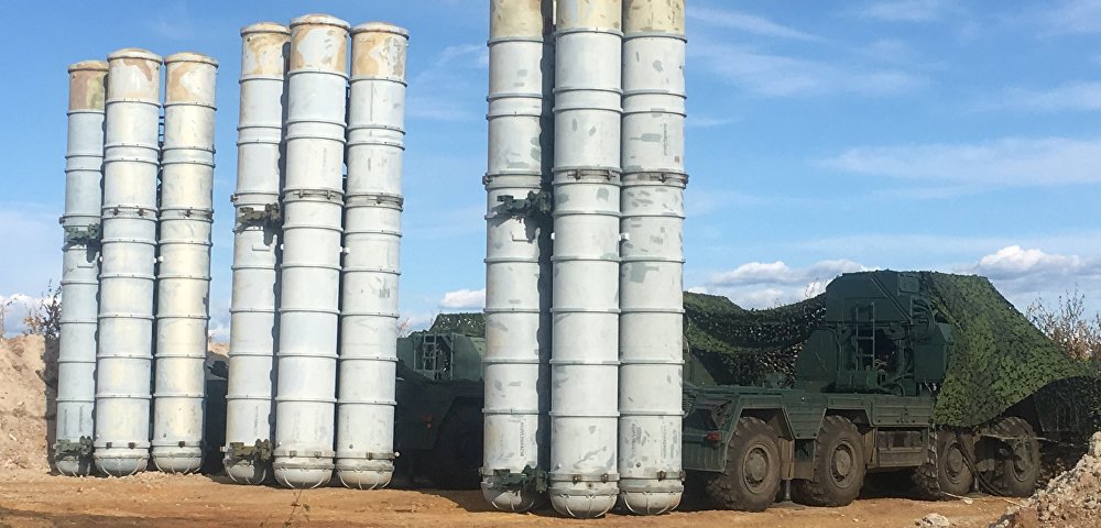 ЗРК С-400 "Триумф" в ходе основного этапа военных маневров вооруженных сил на учениях "Восток-2018"