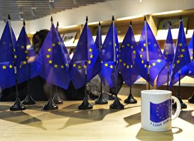 Флаги ЕС в здании Европейского парламента в Страсбурге