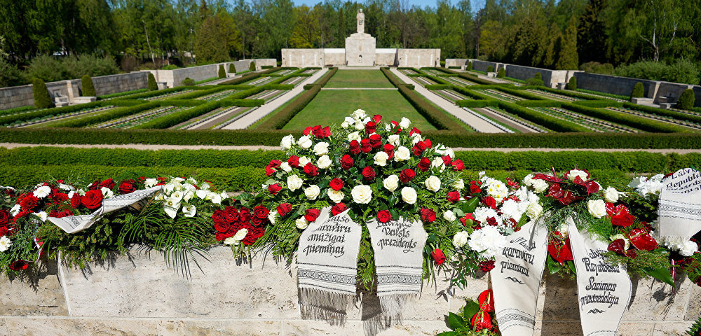 День памяти жертв Второй мировой войны и разгрома нацизма. Церемония возложения цветов на Рижском Братском кладбище, 8 марта 2019
