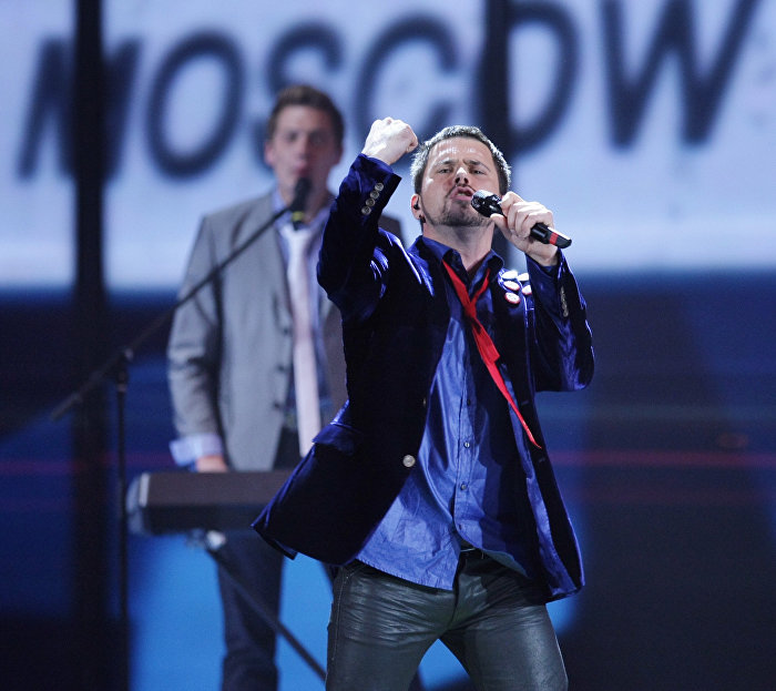 Участник музыкального конкурса "Евровидение-2009" Интарс Бусулис  во время репетиции второго полуфинала конкурса в СК "Олимпийский"