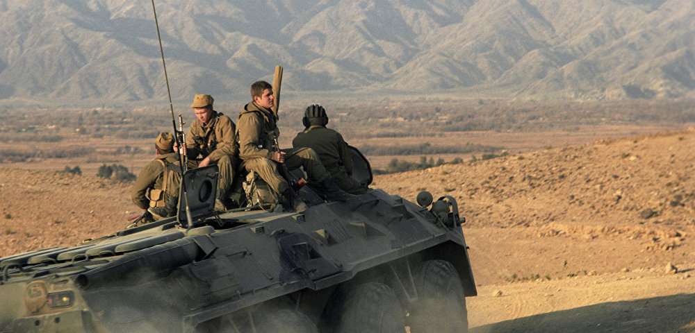 Пребывание ограниченного контингента советских войск в Афганистане. Механизированное подразделение советских войск направляется  в район Пагман.