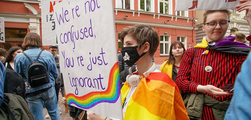 Пикет молодежной организации "Протест" за права представителей ЛГБТ Пикет молодежной организации "Протест" за права представителей ЛГБТ