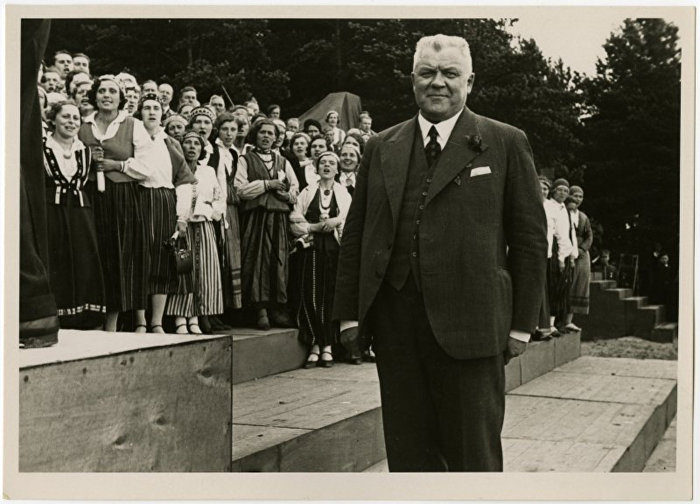 Президент Латвии Карлис Улманис на празднике урожая в Кокнесе, 1935 год