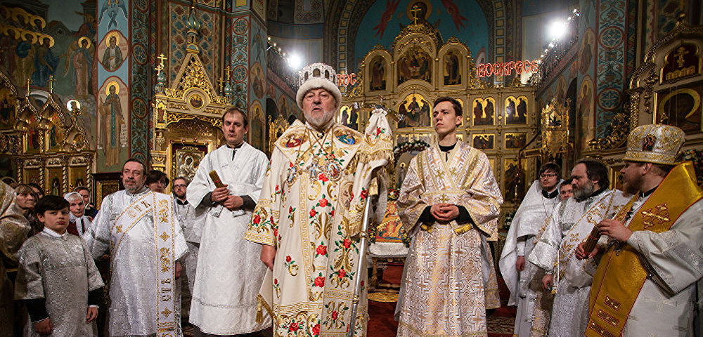 Митрополит Рижский и всея Латвии Александр в кафедральном соборе Рождества Христова города Риги