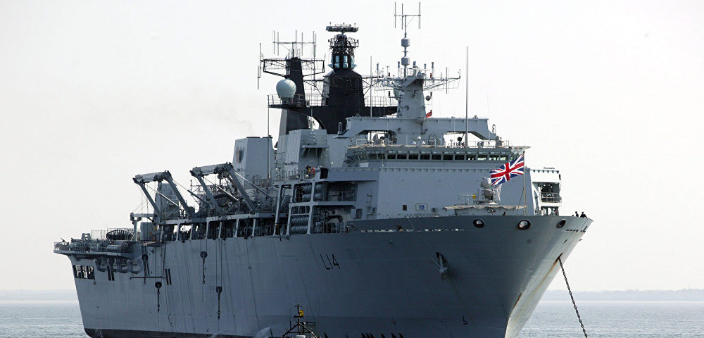 Универсальный десантный корабль-док (УДКД) "Альбион" ВМС Великобритании