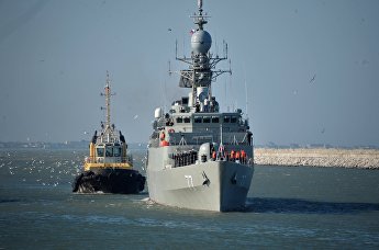 Отряд кораблей Военно-морских сил Ирана в российском порту Махачкала