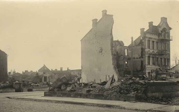 Разрушенный Даугавпилс во время Второй мировой войны