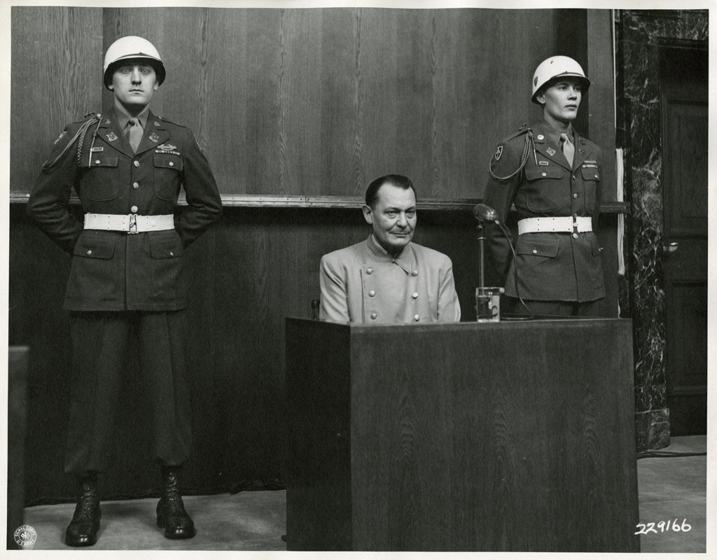 Германн Геринг во время Нюрнбергского процесса, 8 марта 1946 года